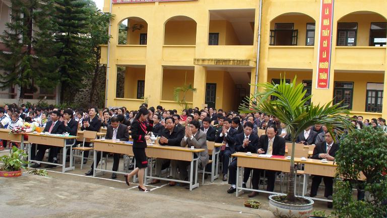 Trường THPT Trần Can – huyện Điện Biên Đông, 10 năm xây dựng và phát triển.